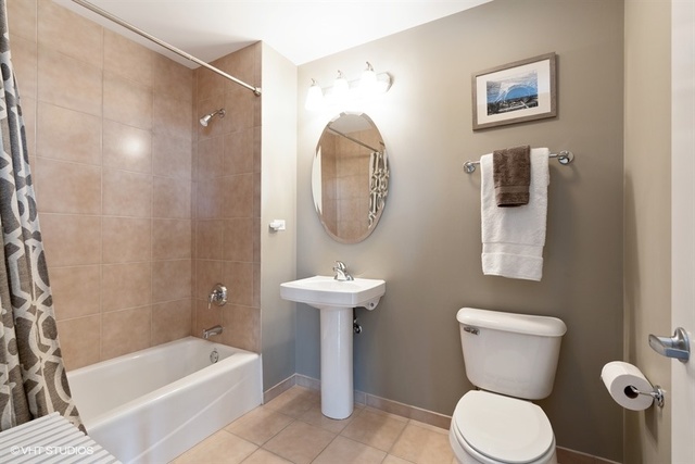 1260 West Washington Boulevard, Unit 608 Chicago, IL 60607 - Photo 13 of 17