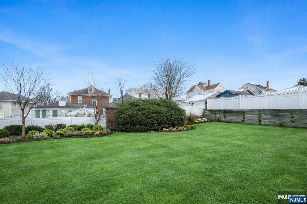 253 Henry Street, Unit 1 Hasbrouck Heights, NJ 07604 - Photo 4 of 4