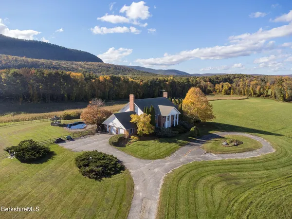 $2,495,000 | 84 B North Undermountain Road, Egremont, MA 01230