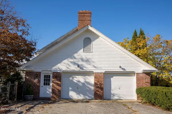 $2,495,000 | 84 B North Undermountain Road, Egremont, MA 01230