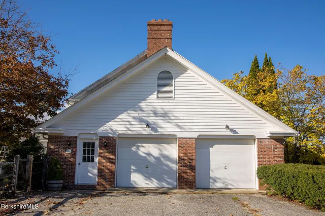 $2,495,000 | 84 B North Undermountain Road, Egremont, MA 01230