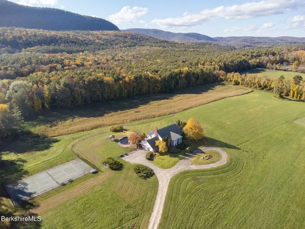$2,495,000 | 84 B North Undermountain Road, Egremont, MA 01230