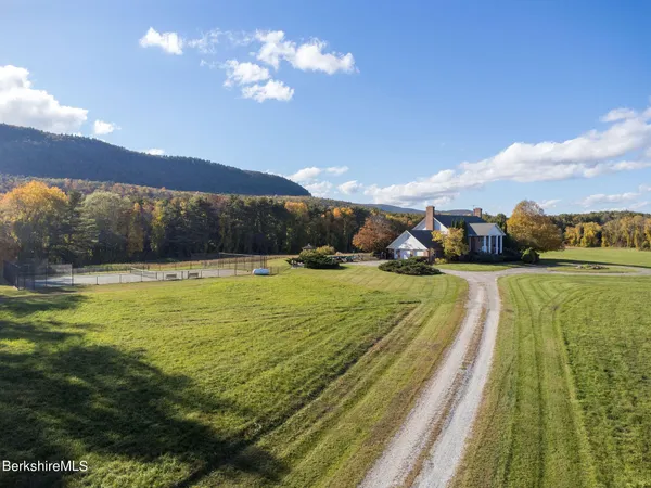 $2,495,000 | 84 B North Undermountain Road, Egremont, MA 01230