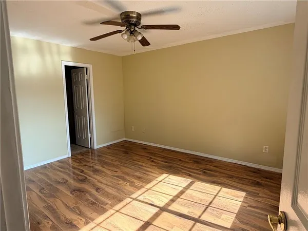 $85,000 | 714 Fairfax Drive, Unit 119, Gretna, LA 70056