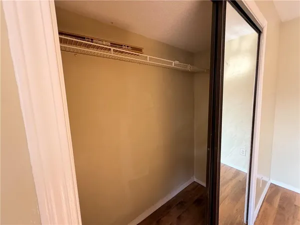 $85,000 | 714 Fairfax Drive, Unit 119, Gretna, LA 70056