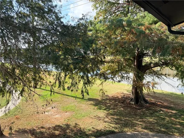 $85,000 | 714 Fairfax Drive, Unit 119, Gretna, LA 70056