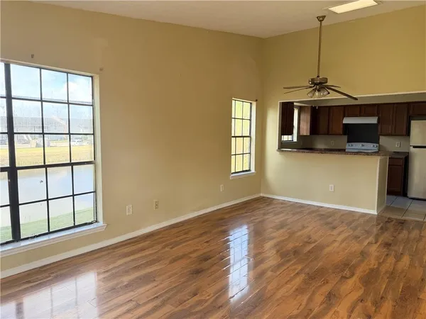 $85,000 | 714 Fairfax Drive, Unit 119, Gretna, LA 70056