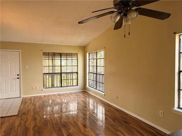 $85,000 | 714 Fairfax Drive, Unit 119, Gretna, LA 70056