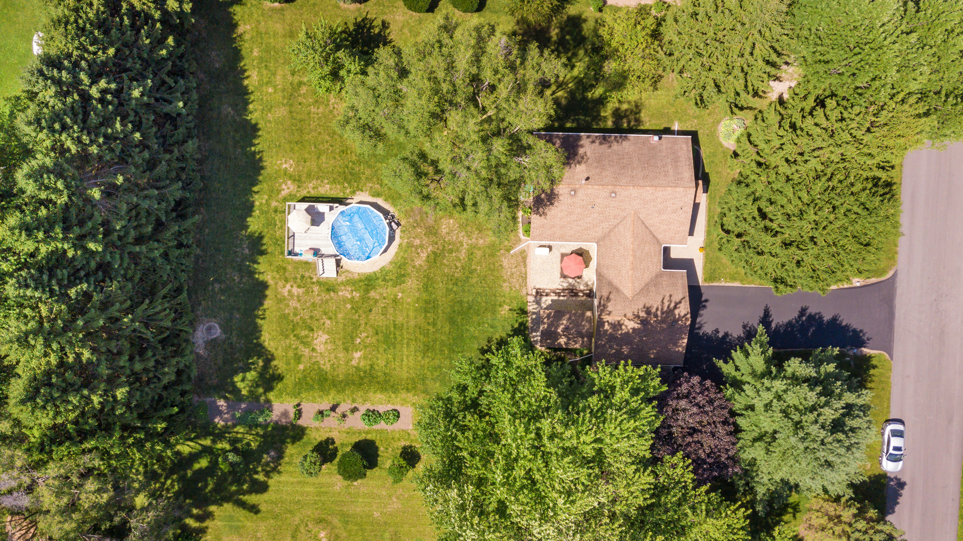 14 J Street Plano, IL 60545 - Photo 5 of 32