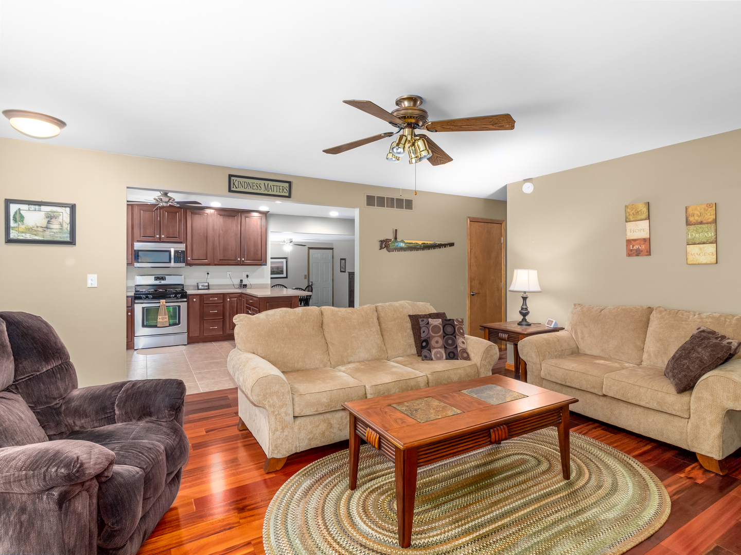 14 J Street Plano, IL 60545 - Photo 10 of 32