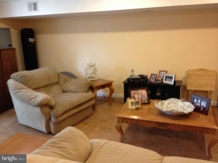 376 Rennard Street Philadelphia, PA 19116 - Photo 11 of 22 Basement - Finished