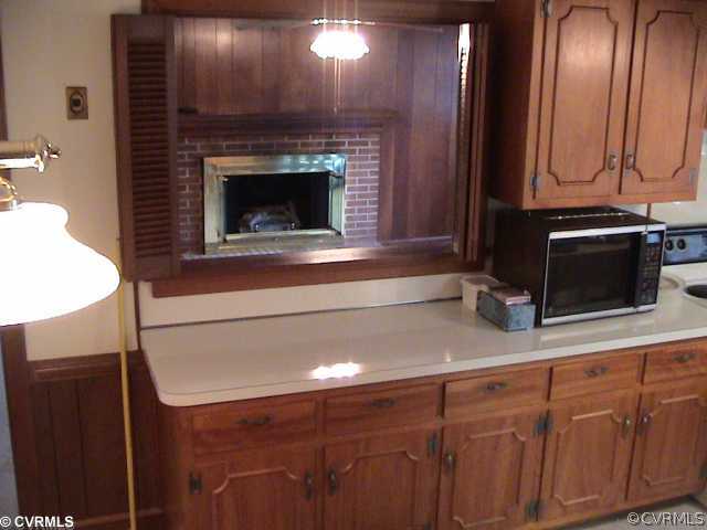 311 Burnwick Road Richmond, VA 23227 - Photo 6 of 12 Den/Family/Great Room