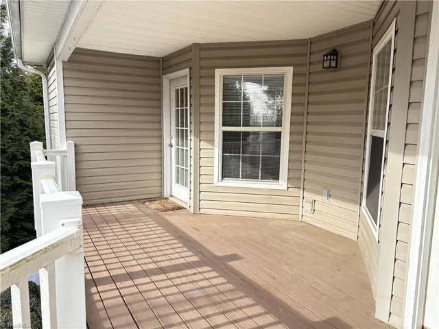 $1,199 | 2620 Ingleside Drive, Unit 2D, High Point, NC 27265