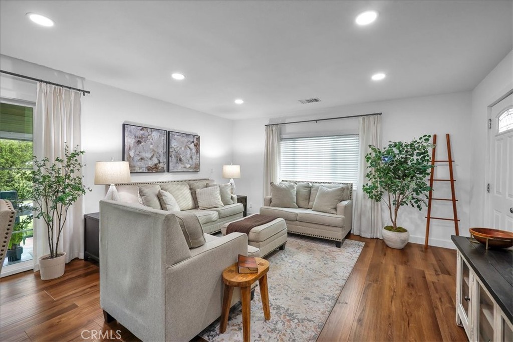 8905 Warvale Street Pico Rivera, CA 90660 - Photo 11 of 41