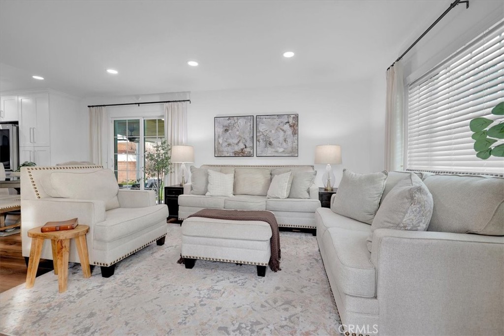 8905 Warvale Street Pico Rivera, CA 90660 - Photo 6 of 41