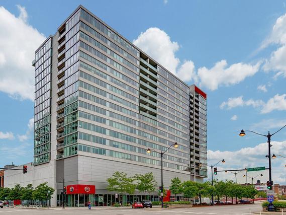 659 West Randolph Street, Unit 902 Chicago, IL 60661 - Photo 1 of 11