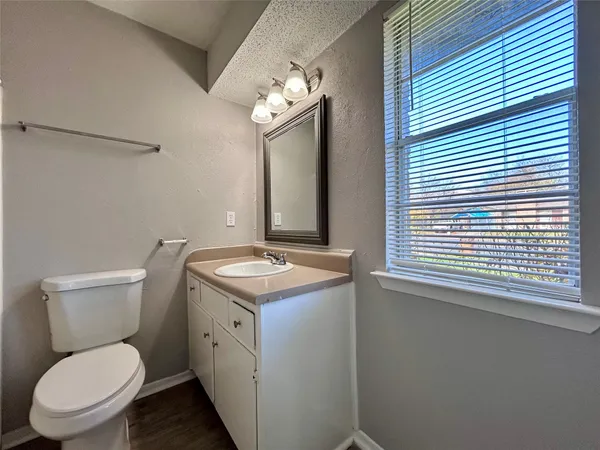 $1,500 | 10409 Golden Meadow Drive, Unit B, Austin, TX 78758