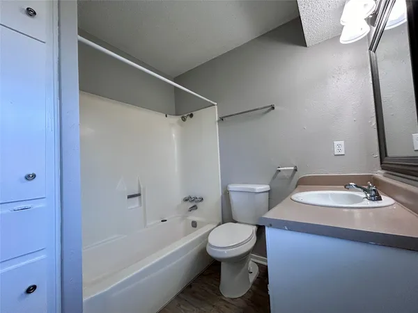 $1,500 | 10409 Golden Meadow Drive, Unit B, Austin, TX 78758