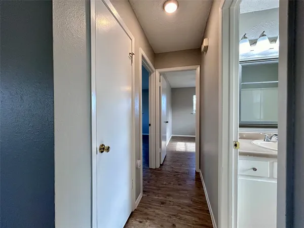 $1,500 | 10409 Golden Meadow Drive, Unit B, Austin, TX 78758