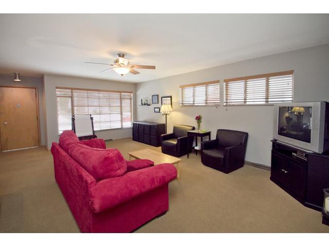 137 North Chesterfield Road Columbus, OH 43209 - Photo 4 of 18 Gallery Image 4