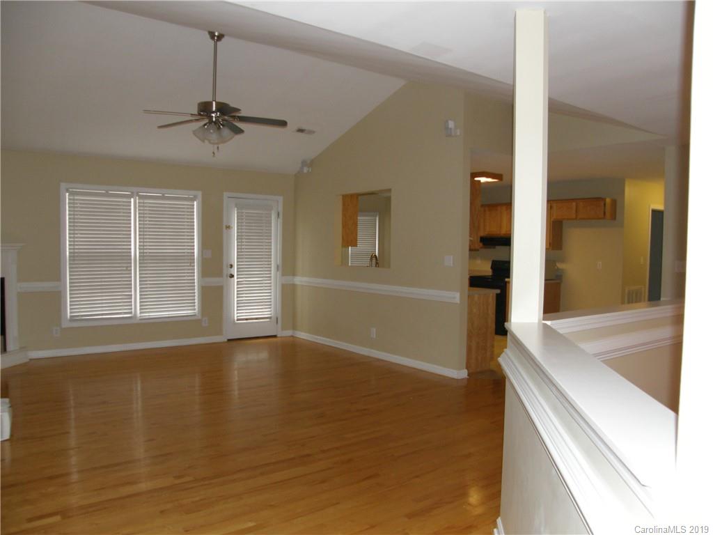 386 Maple Ridge Circle Salisbury, NC 28147 - Photo 4 of 25
