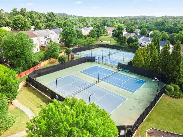view of a tennis court