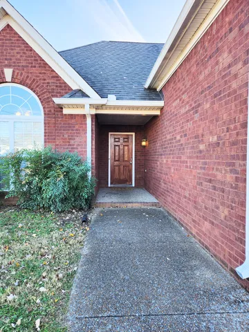 $2,200 | 420 Nathan Street, Lebanon, TN 37087