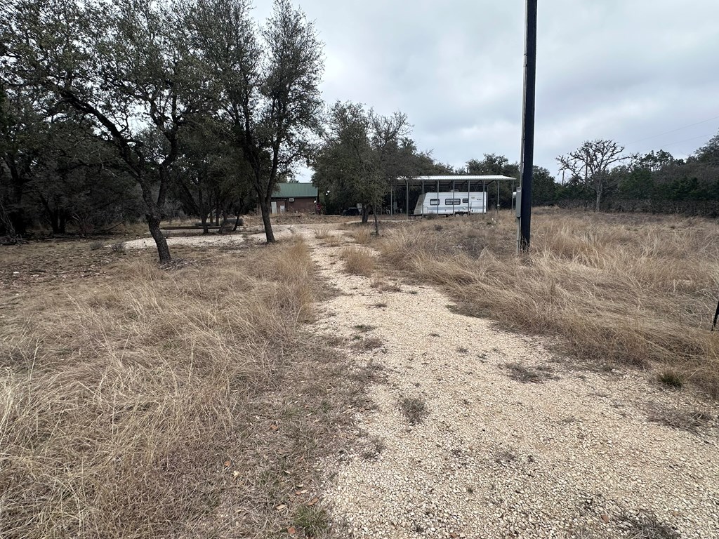 557 Squirrel Bend Uvalde, TX 78801 - Photo 11 of 32