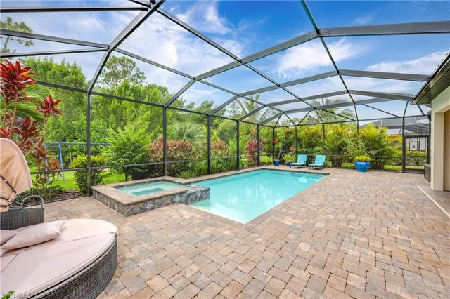 a view of outdoor space