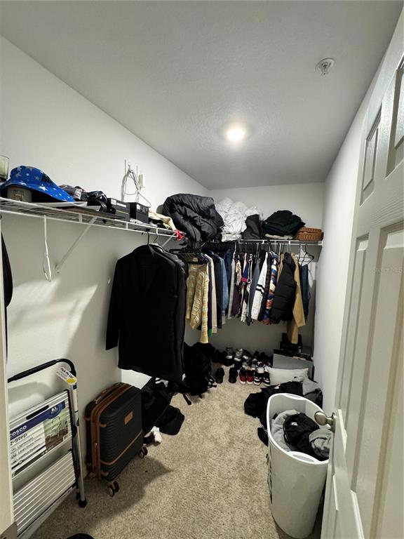 2089 Crape Jasmine Lane Orlando, FL 32824 - Photo 20 of 22 a living room with furniture