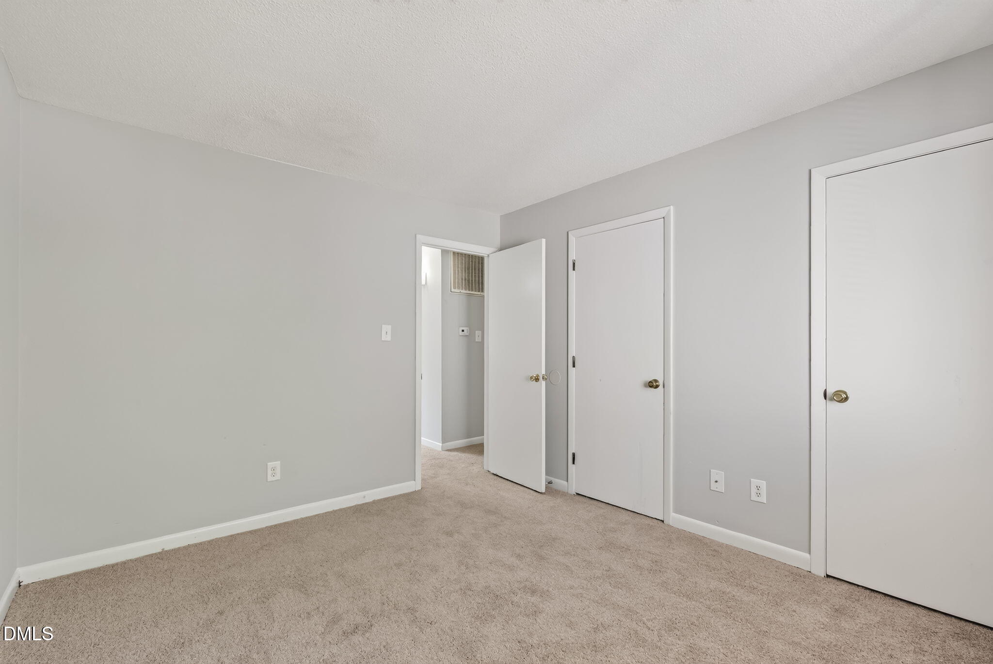 4554 North New Hope Road Raleigh, NC 27604 - Photo 11 of 18 11-web-or-mls-DSC03927