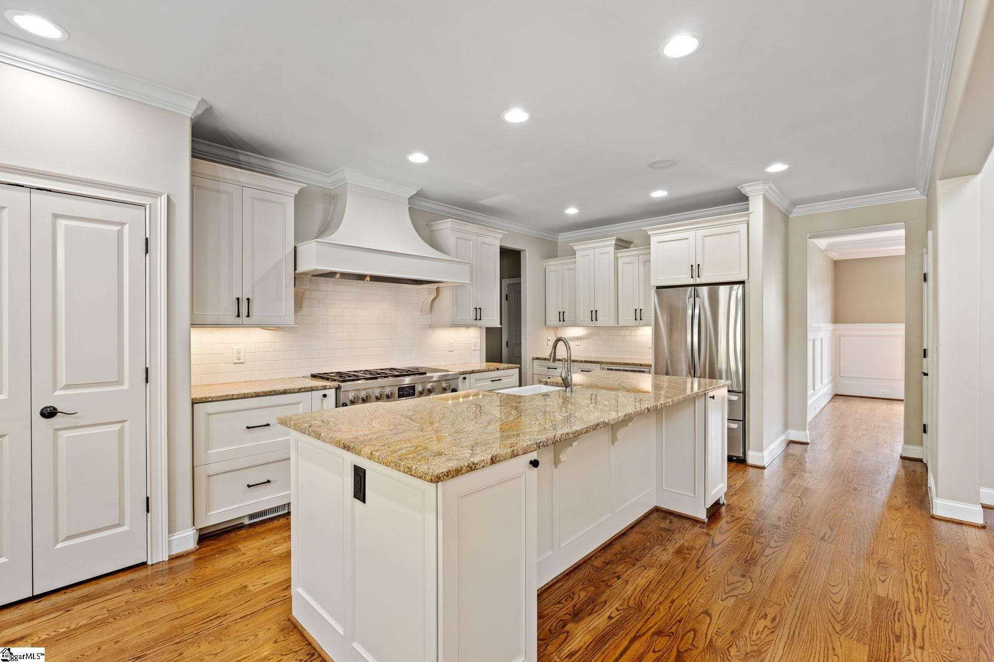 129 Griffith Hill Way Greer, SC 29651 - Photo 10 of 37