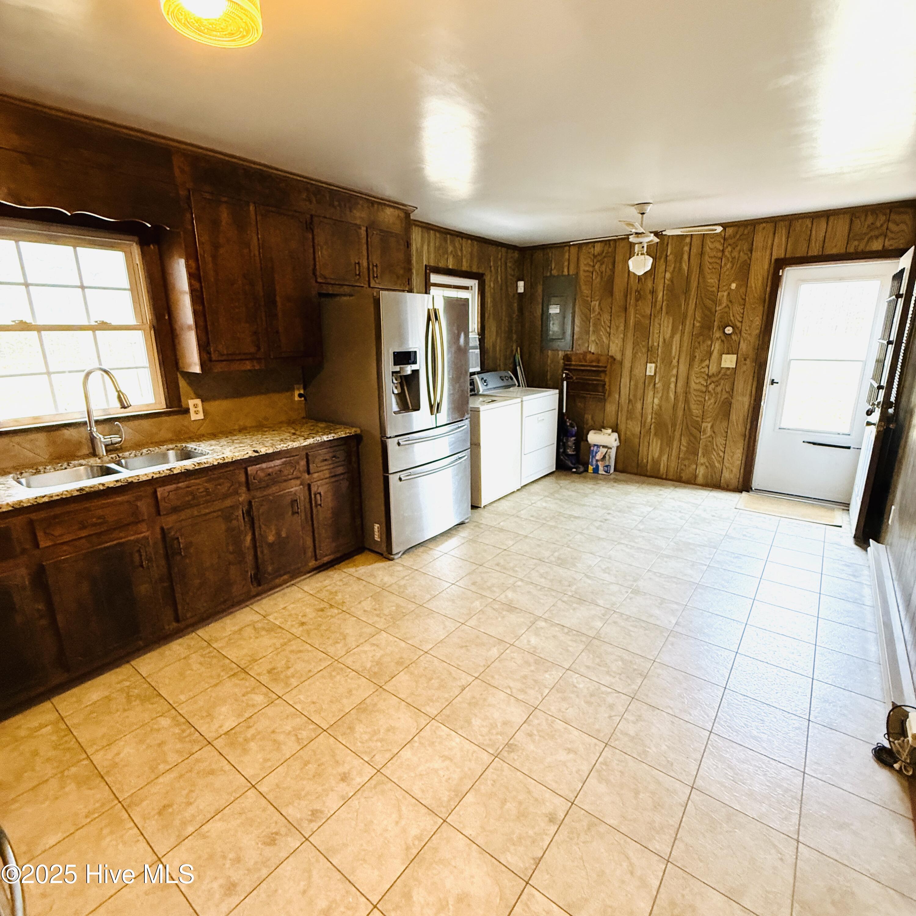 233 Burnt Mill Road Edenton, NC 27932 - Photo 4 of 20 IMG_3889