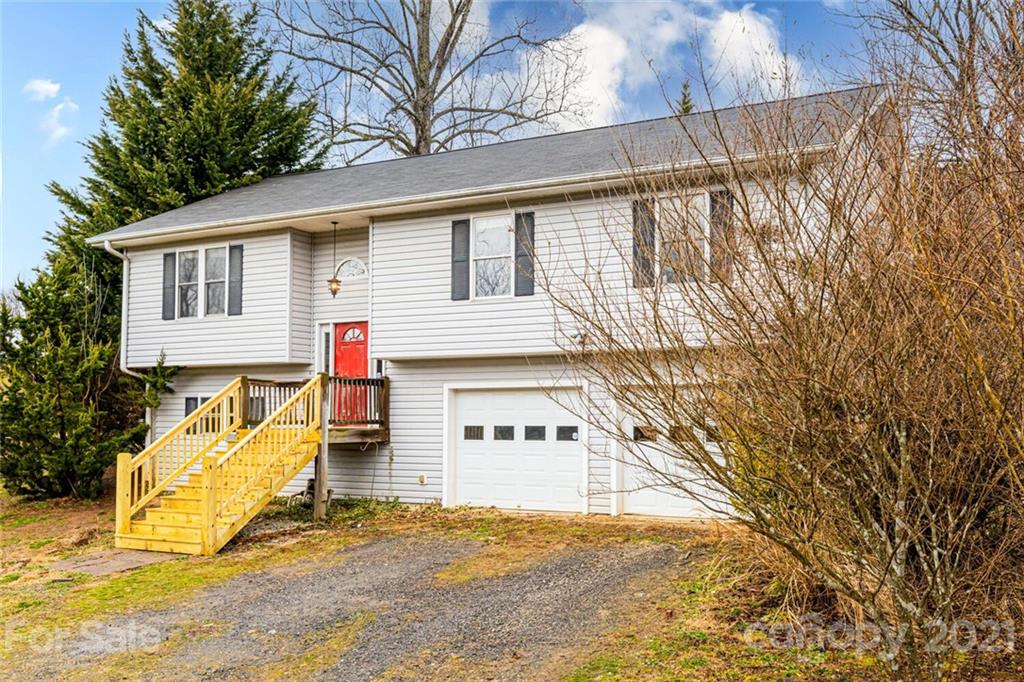 42 Fox Branch Road Fairview, NC 28730 - Photo 3 of 38 Gallery Image 3