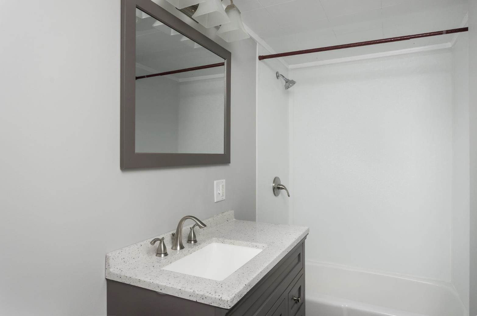 137 Locust Street, Unit B Dover, NH 03820 - Photo 11 of 12