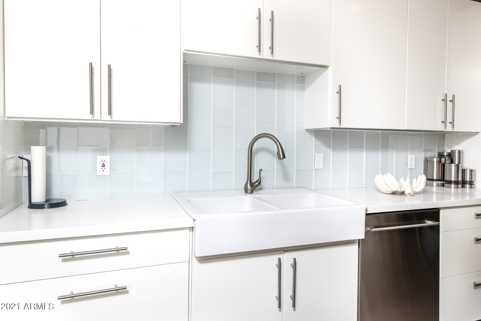 1107 West Osborn Road, Unit 218 Phoenix, AZ 85013 - Photo 6 of 23 DSC_9530