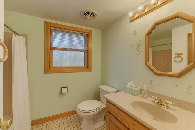 $319,000 | 7120 South 86th Avenue, Justice, IL 60458