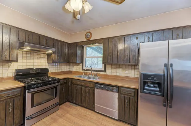 $319,000 | 7120 South 86th Avenue, Justice, IL 60458