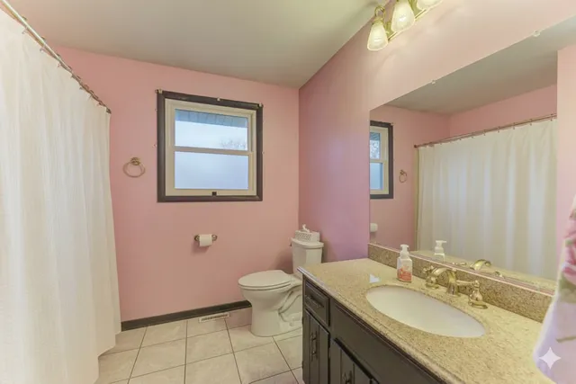 $319,000 | 7120 South 86th Avenue, Justice, IL 60458