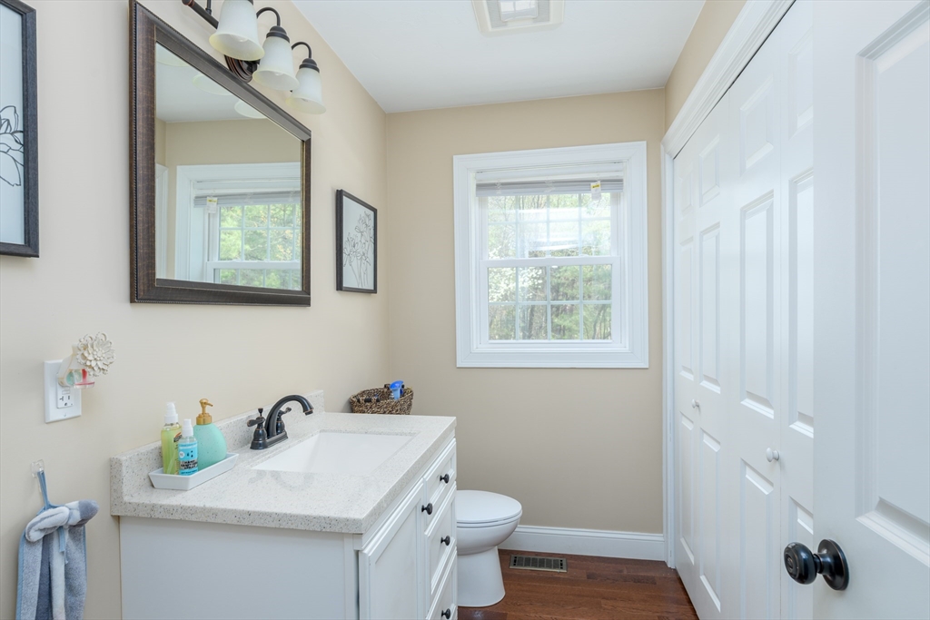 72 New Braintree Road West Brookfield, MA 01585 - Photo 23 of 34