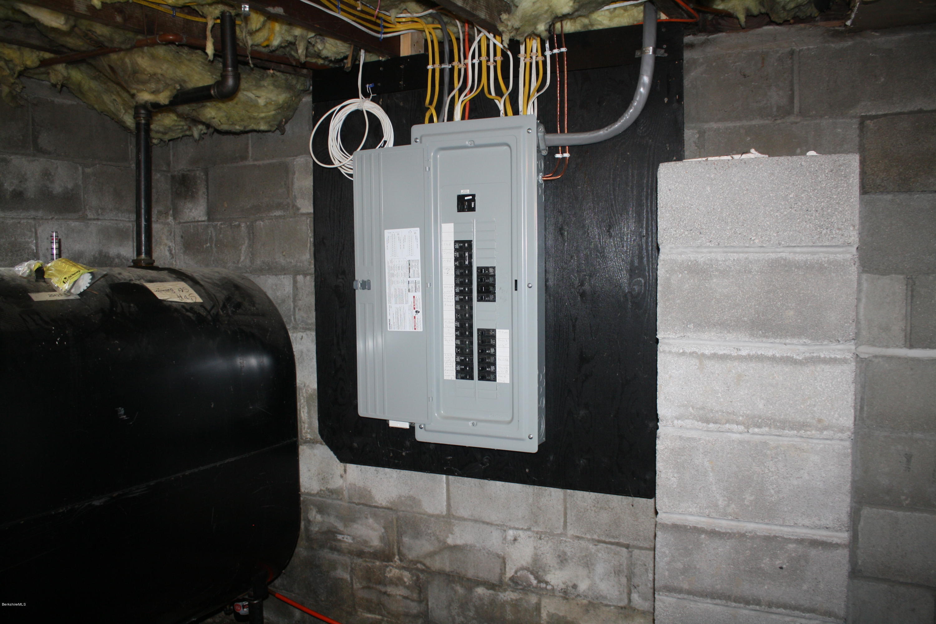 22 Kellogg Road Sheffield, MA 01257 - Photo 15 of 16 200 Amp Service