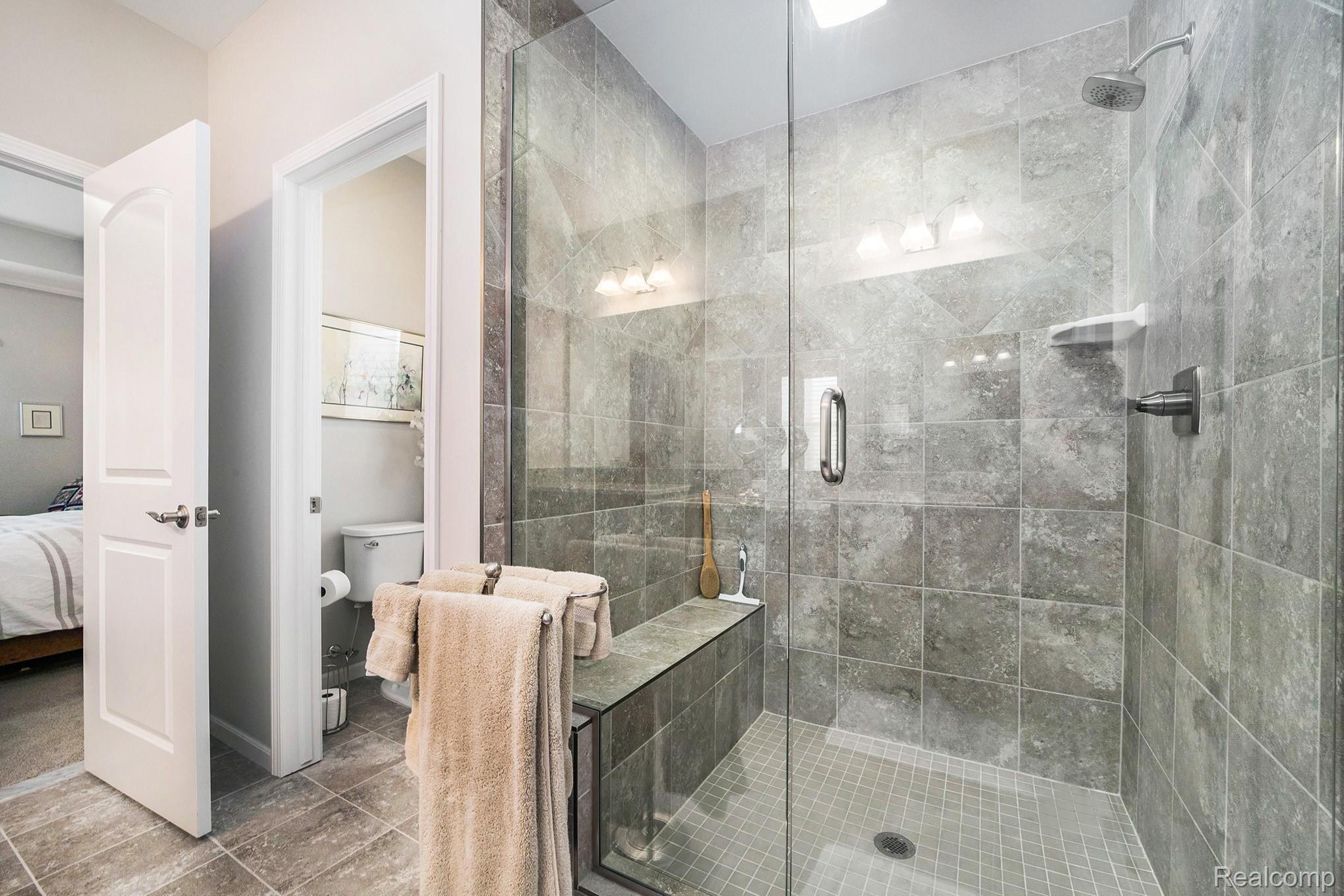 5483 Woodfall Road Clarkston, MI 48348 - Photo 24 of 43 Master Bath Detail