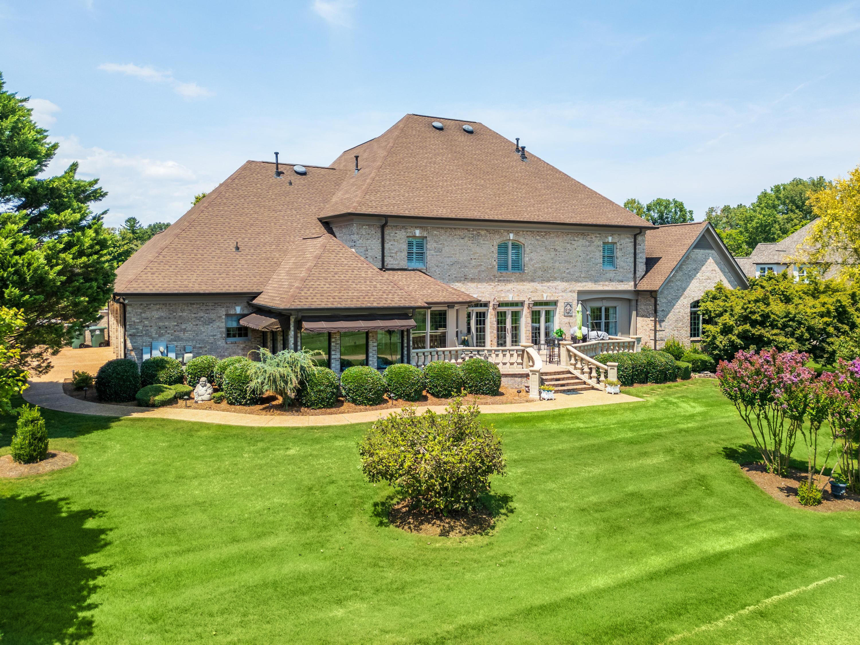 504 Raven Wolf Road Chattanooga, TN 37421 - Photo 2 of 76 2024_08_August_504_Raven_Wolf_Rd_0018_Ne