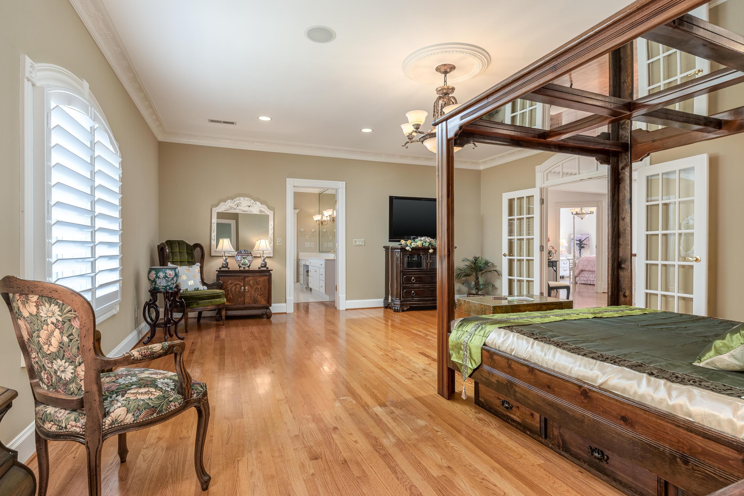 504 Raven Wolf Road Chattanooga, TN 37421 - Photo 48 of 76 2024_08_August_504_Raven_Wolf_Rd_0077