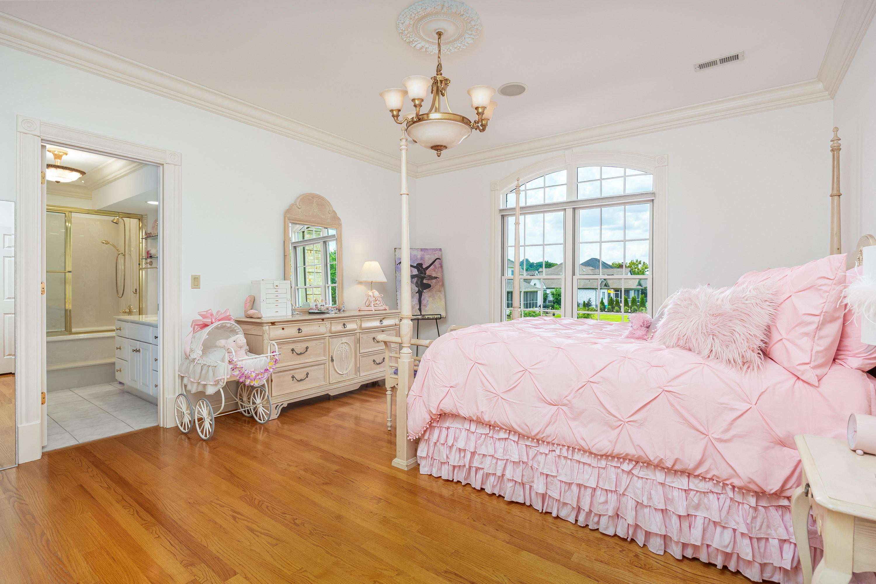 504 Raven Wolf Road Chattanooga, TN 37421 - Photo 49 of 76 2024_08_August_504_Raven_Wolf_Rd_0083