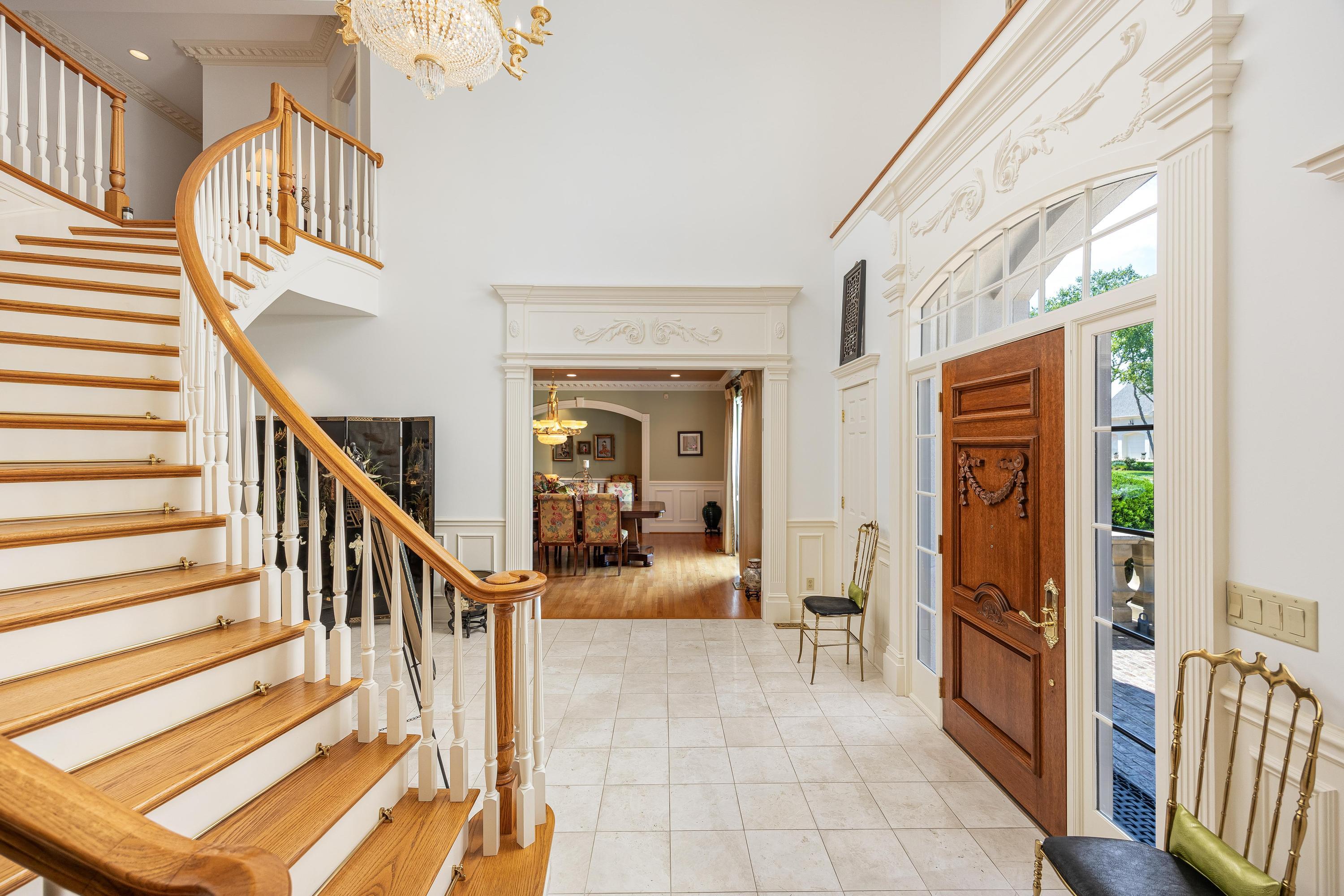 504 Raven Wolf Road Chattanooga, TN 37421 - Photo 7 of 76 2024_08_August_504_Raven_Wolf_Rd_0026