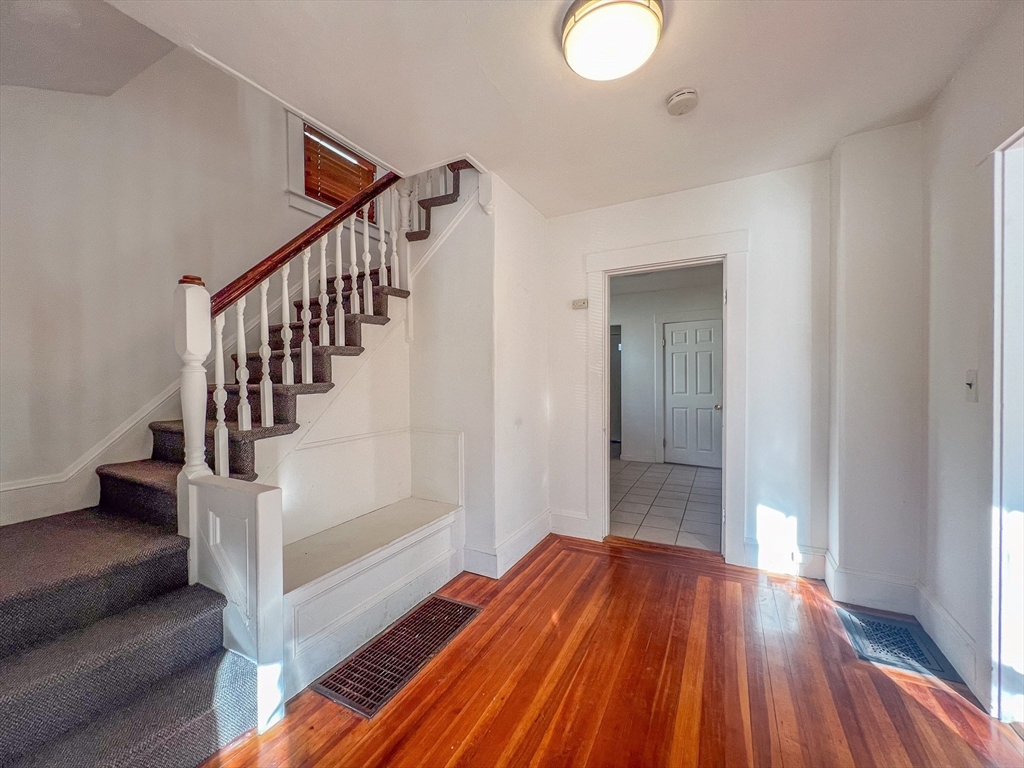 1146 Chestnut Street Newton, MA 02464 - Photo 2 of 29