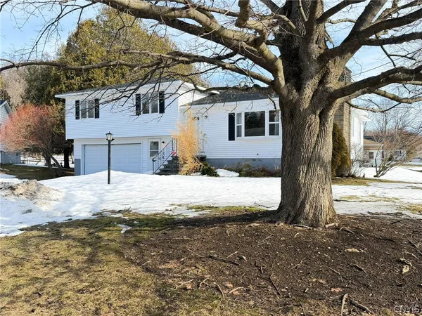 $304,900 | 810 Hillview Drive, Herkimer, NY 13350
