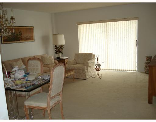 4174 Inverrary Drive, Unit 505 Lauderhill, FL 33319 - Photo 2 of 7 Interior Space/Layout