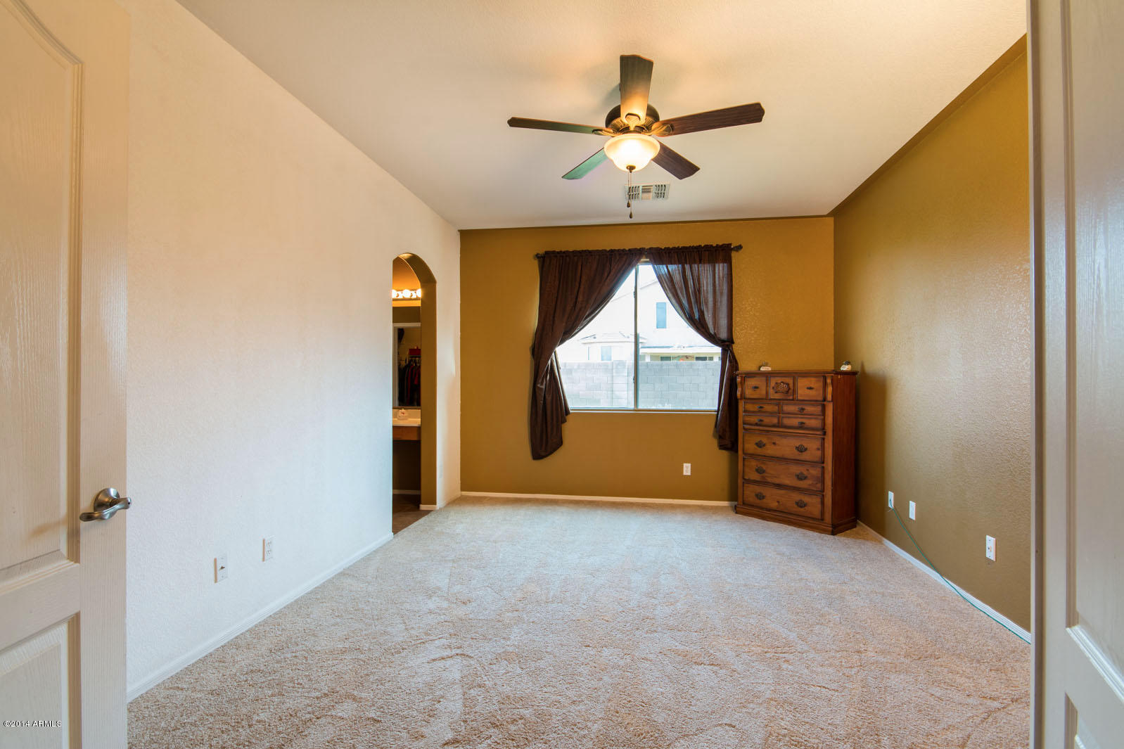 3221 West Shumway Farm Road Phoenix, AZ 85041 - Photo 15 of 32 Master bedroom view 2
